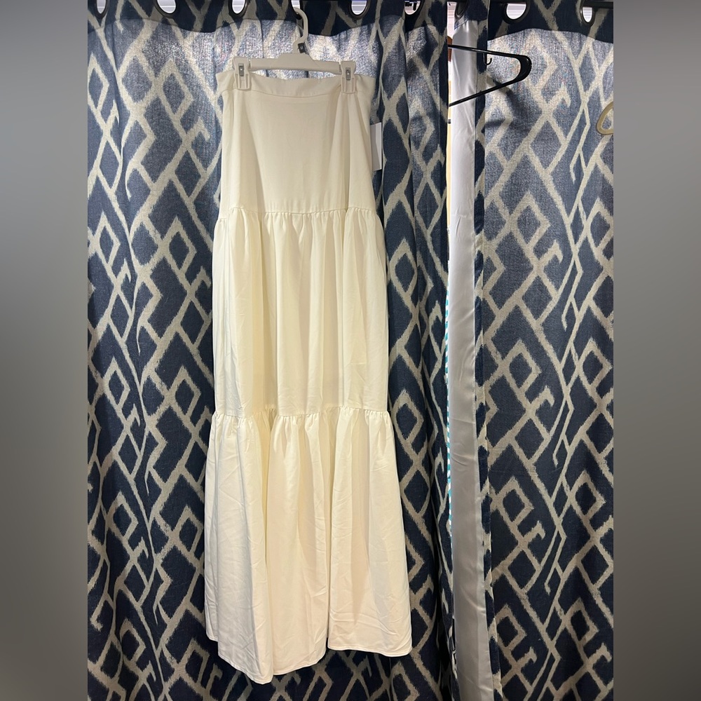 Alamour The Label Cream Maxi Skirt